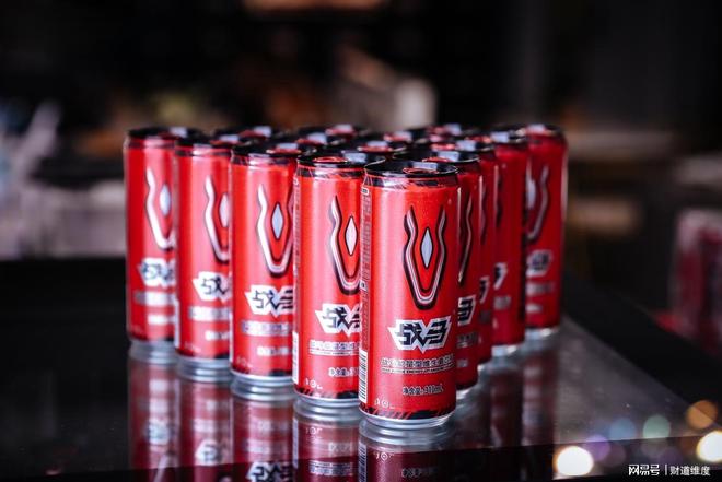 盛夏篮筐下的能量共鸣战马与青春的热血协奏(图2)