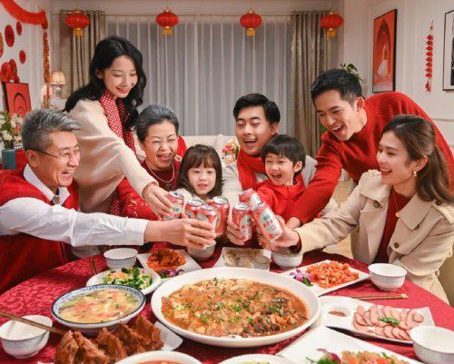 致敬国货经典！走进珍珍饮品看一瓶饮料背后的中国工业缩影(图2)